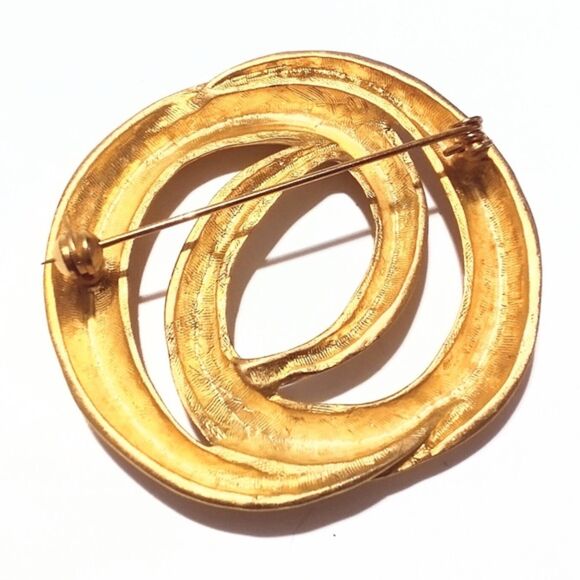 Vintage Matte Gold Interlinking Circles Statement Brooch - Picture 6 of 6